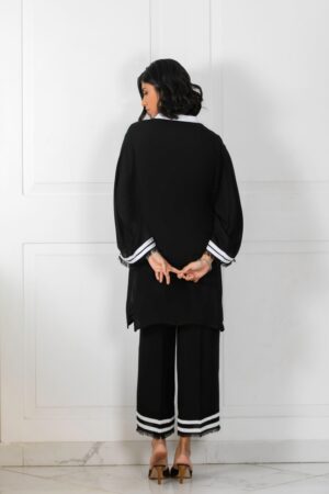 Black White Stripes Tori Bunch Shirt With Black Tassil Izaar | SHK-808