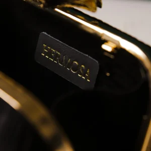 Rosa Black