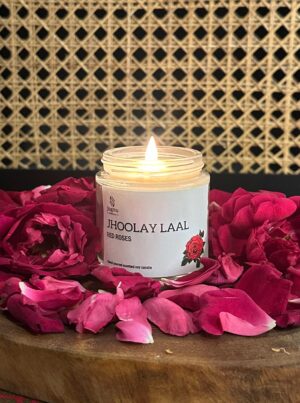Jhoolay Laal (Red Roses) - Hand-poured Scented Soy Candle