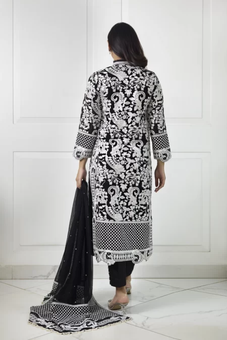 Black block printed kaftan tunic with capri pants - Image 4