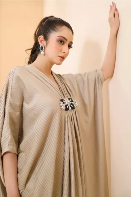 Aaina - Image 4