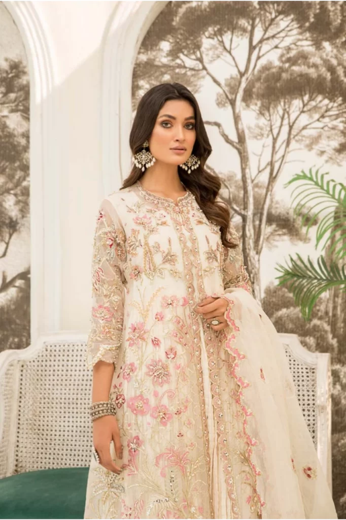 Noor - Image 3