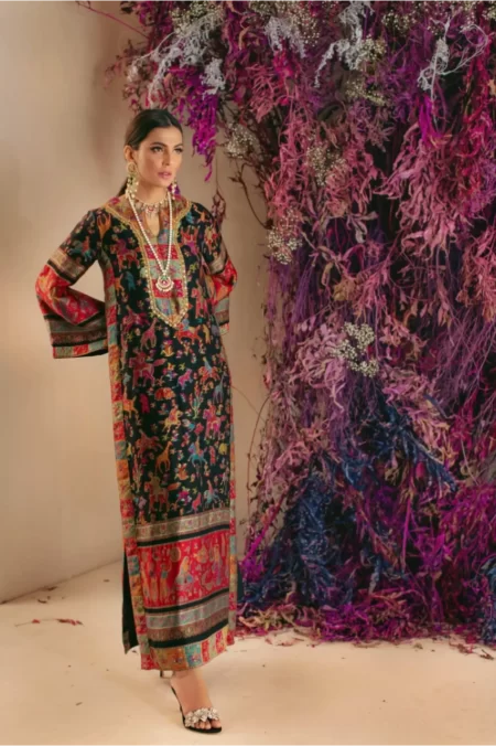 Black banarsi kaftan with shikargah print paired with flared pants – SHK-1026