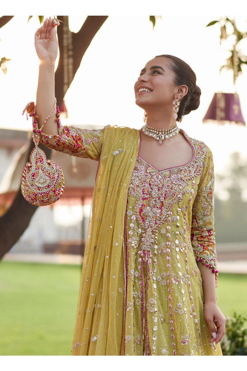 Pakistani Mehndi Outfits online | Party Wear – Rang Jah