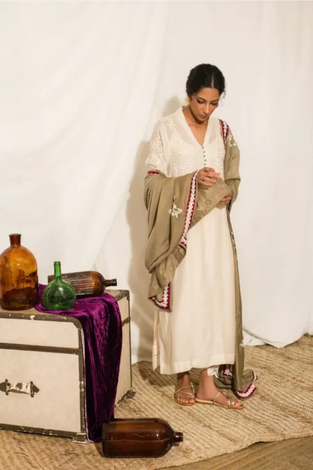 Mahrani Suit - Image 2