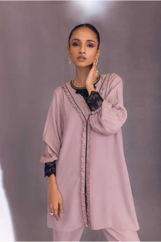 Estelle - Image 3
