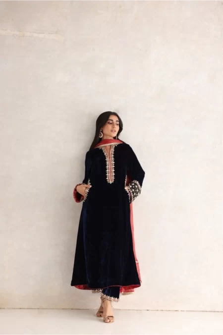 Raina - Image 2