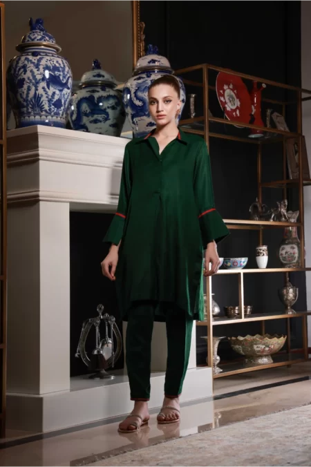 Green Shawl Shirt with Detailing Paired with Matching Capri Pants - SHK-1036