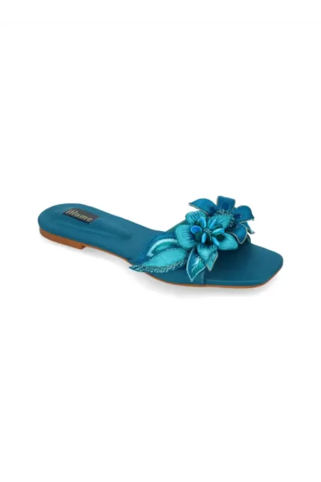 Inara in Turquoise