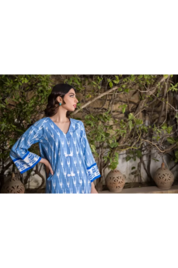 Light Blue Cotton Tunic With Detailing Paired With Matching Capri Pants - SHK-1058 - Image 4
