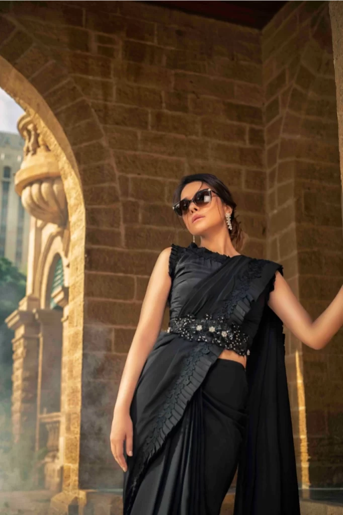 Petunia Predraped Saree And Belt - Image 3
