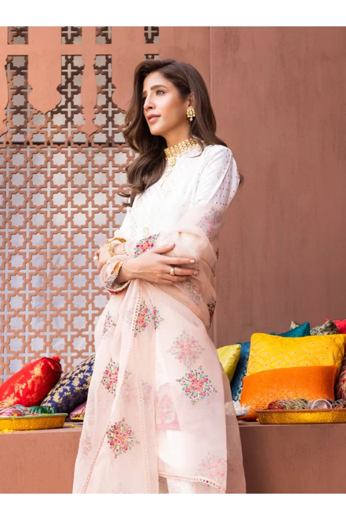 Parisa - Image 4