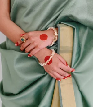 Motia Mahal Bangle