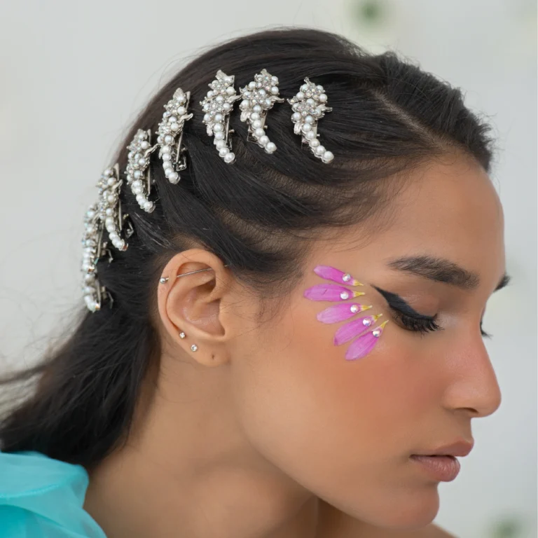 Camellia Clips - Image 2