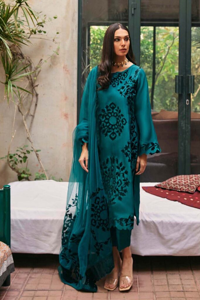 Avery - Natasha Kamal