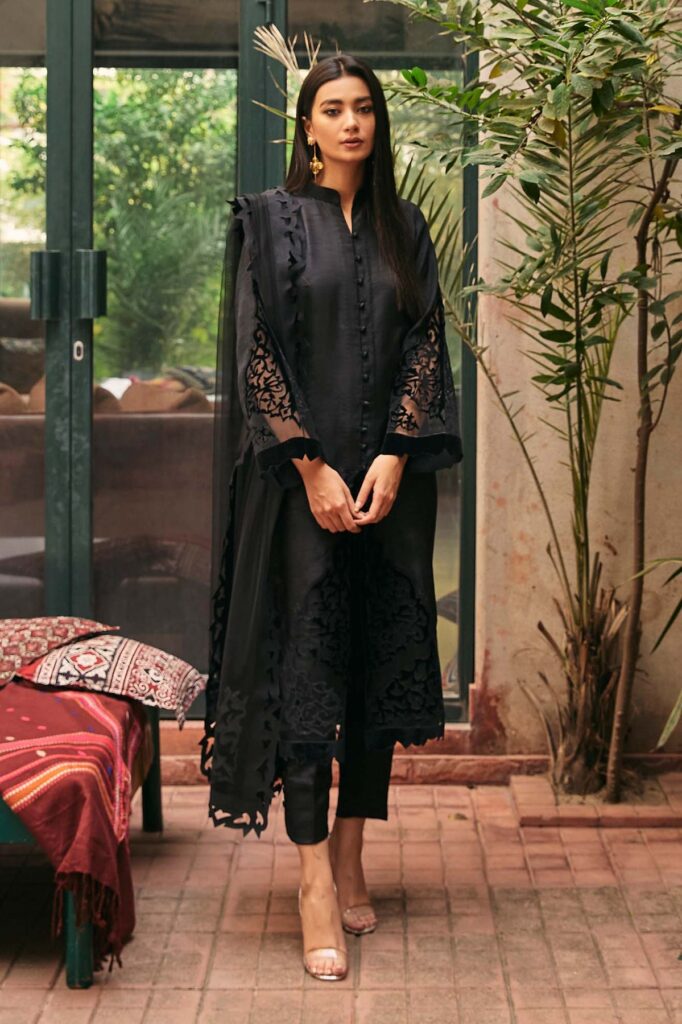 Viola - Natasha Kamal
