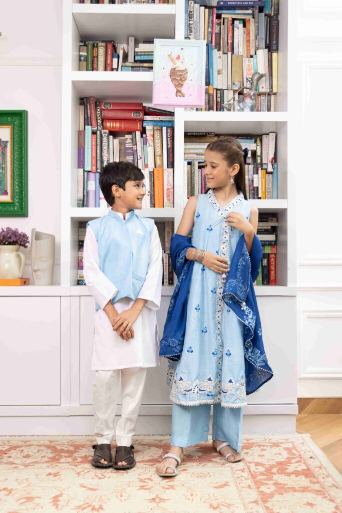 White Cotton Kurta Pyjama With Light Blue Waistcoat – Shkk-1152 - Image 6