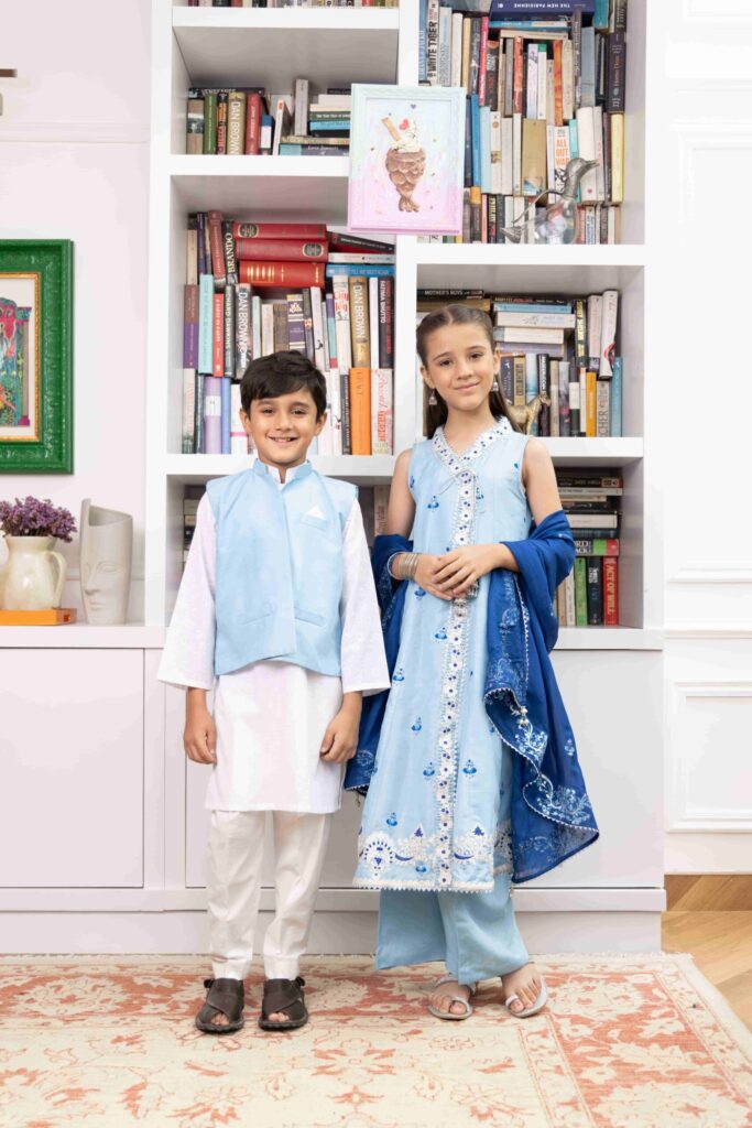 White Cotton Kurta Pyjama With Light Blue Waistcoat – Shkk-1152 - Image 5