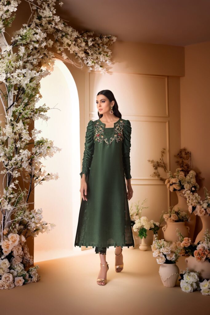 Pine Green Rawsilk - Image 4