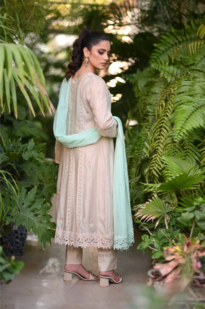 Beige and mint - Image 4