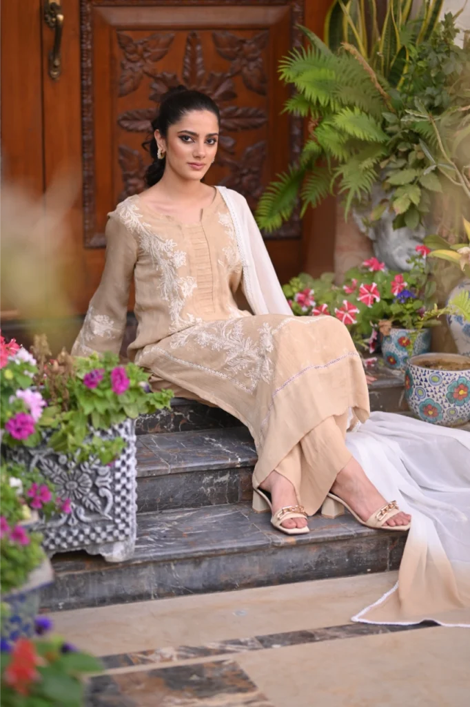 Deep Ivory georgette - Image 2