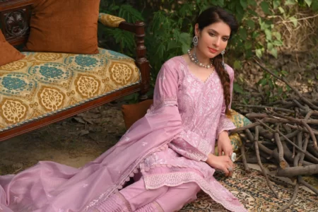 Rosy Romance - Image 3