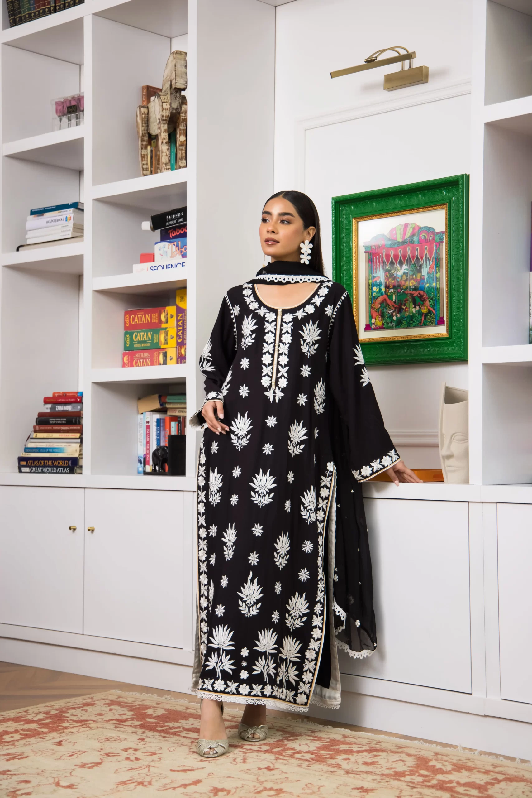 Black & White Embroidered Long Shirt With Matching Capri Pants And Dupatta  With Detailing – Shk-1111