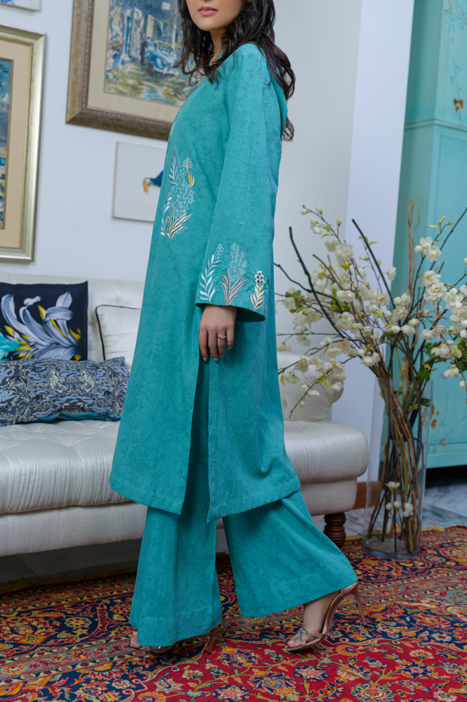 Izzah - Image 3
