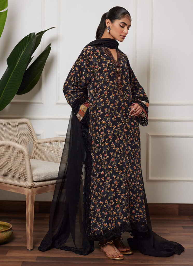 Farah Talib Aziz ( LEA AUTUMN WINTER'23 ) (49)
