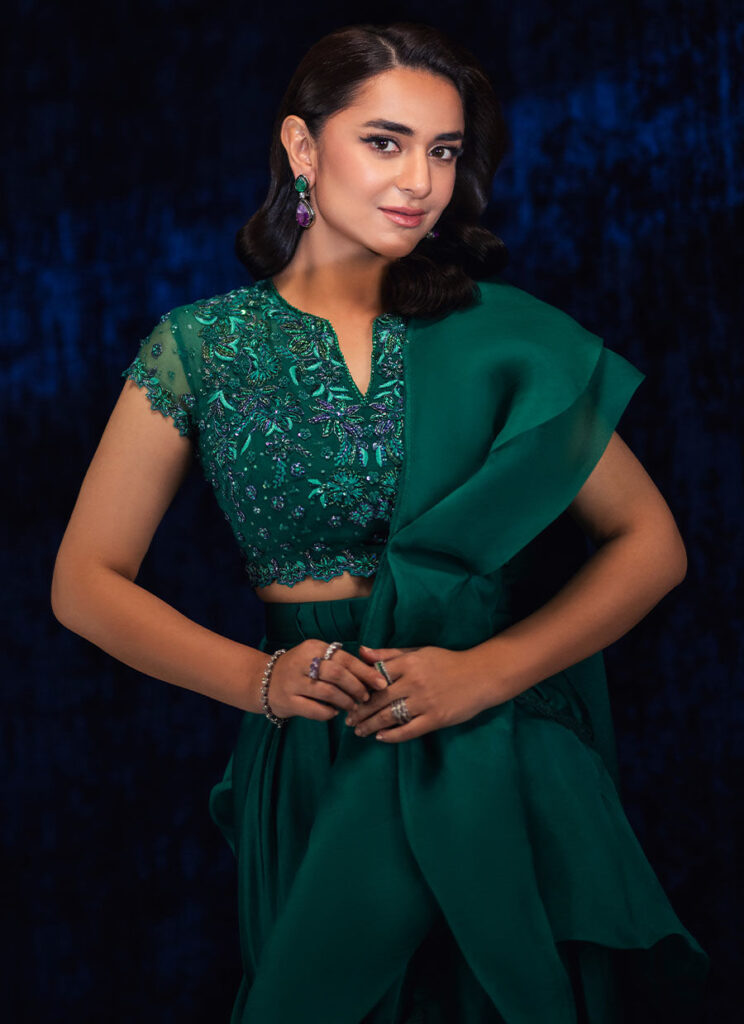 Yumna Emerald Pre-Draped Lehnga Saree - Image 2