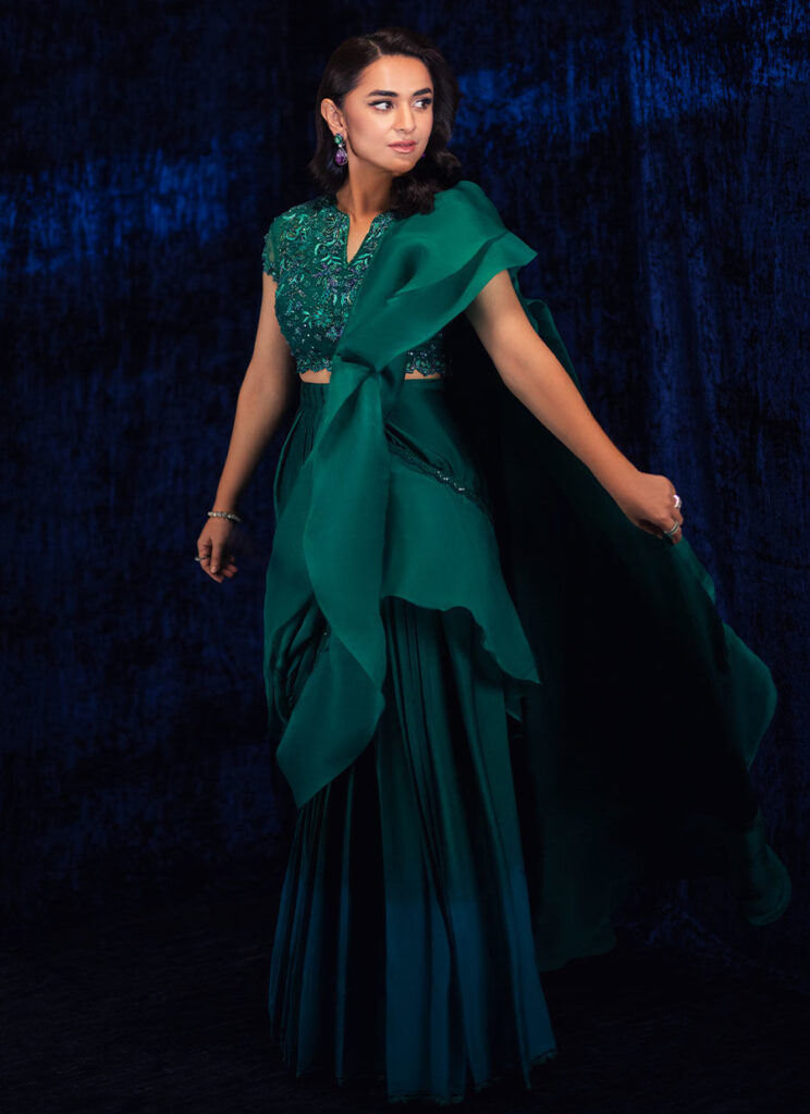 Yumna Emerald Pre-Draped Lehnga Saree