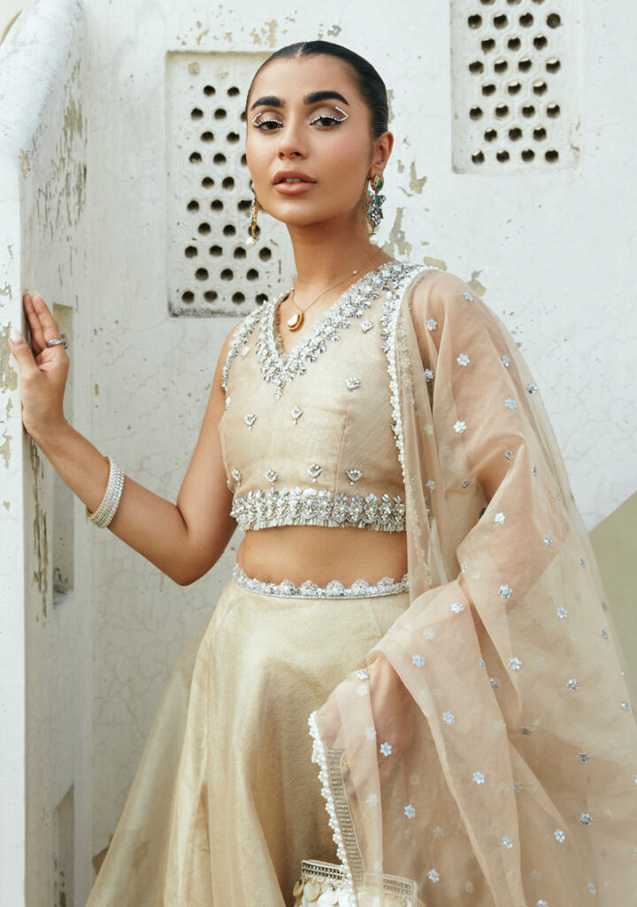 Zarrin - Image 2