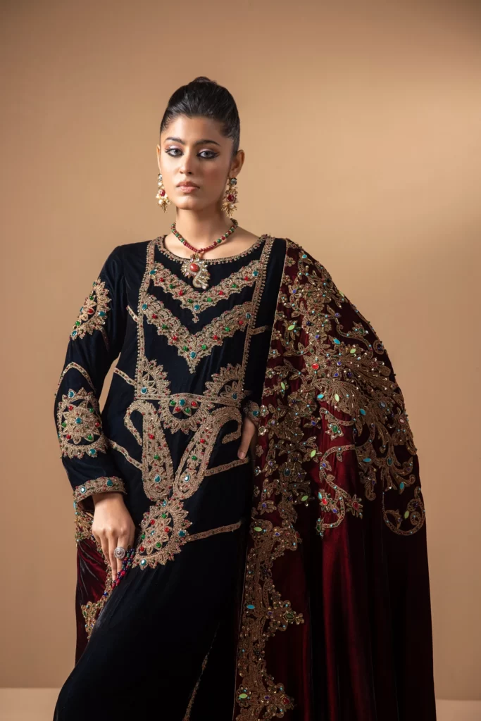 The Sparkling Helen Shawl - Image 9