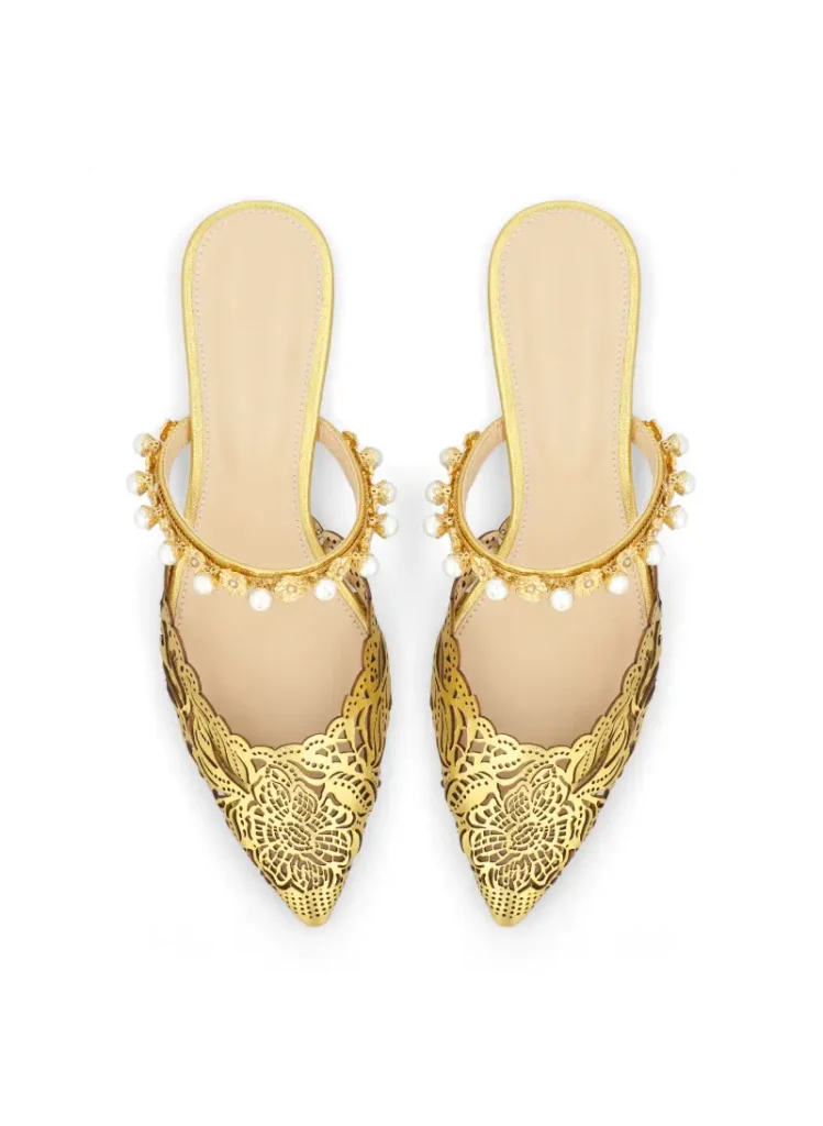 Pearl struck in Gold - Image 2