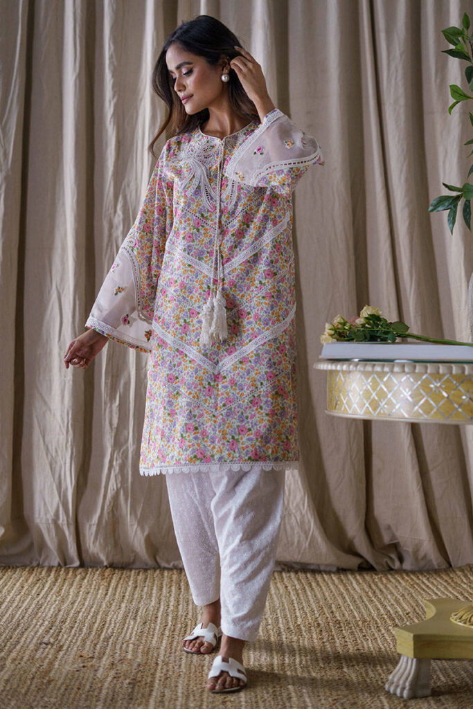 Dainty Floral - Image 5