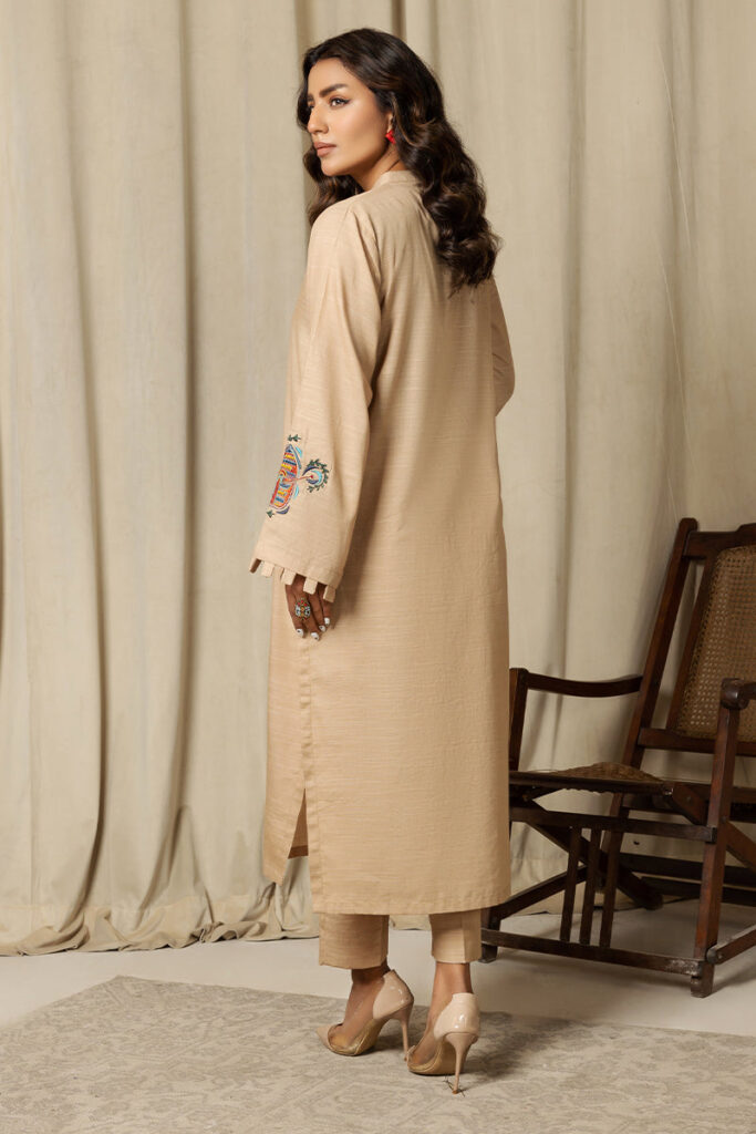 Eimi - Image 10