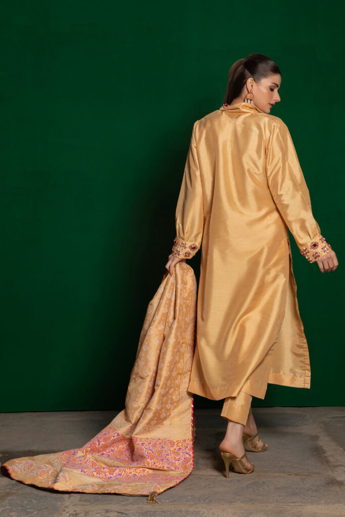 Nayab - Image 6