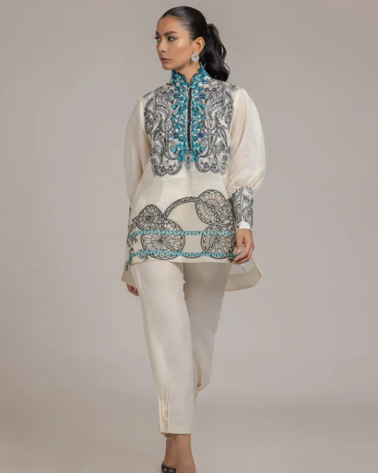 Soha Monochrome - Peacock Top