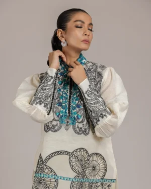 Soha Monochrome - Peacock Top