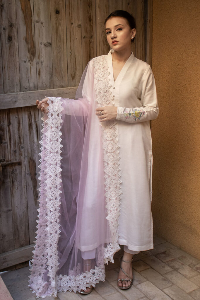 HANNAH - Image 3