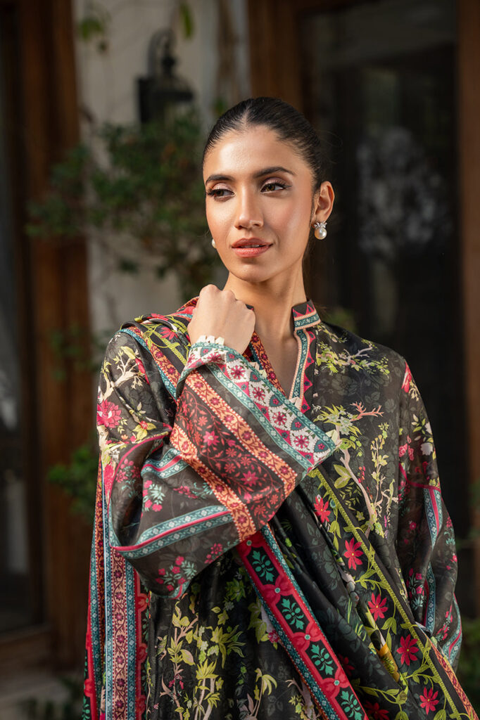 Azah (C) - Image 2