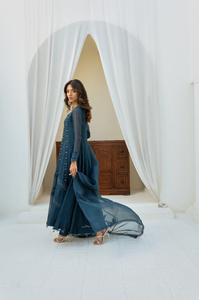 Vaniya - Image 5