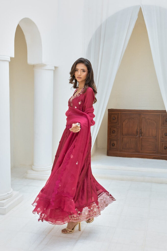 Riya - Image 4
