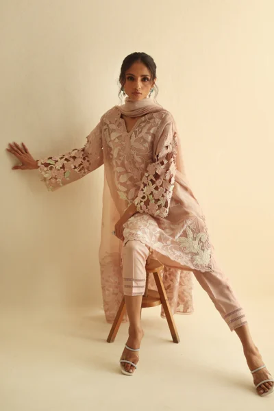 Rosa - Image 6