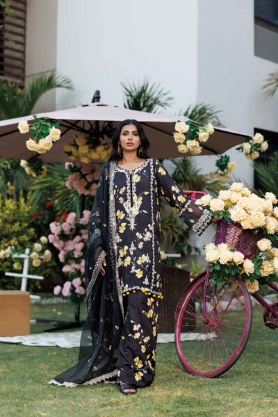 Monochrome Sunburst Silk Ensemble