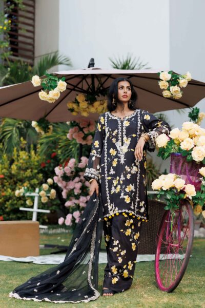 Monochrome Sunburst Silk Ensemble - Image 4