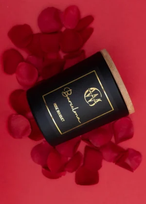 Barcelona Candle with Rose Bouquet Scent