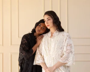 Lara Kaftan In Black