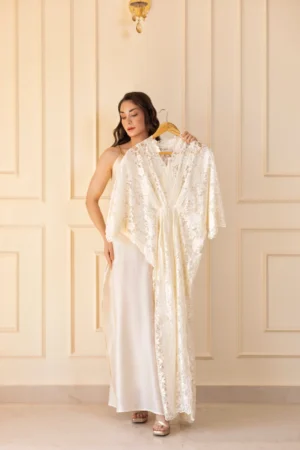 Lara Kaftan In White