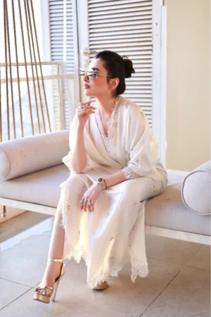 Jasmine Kaftan In White